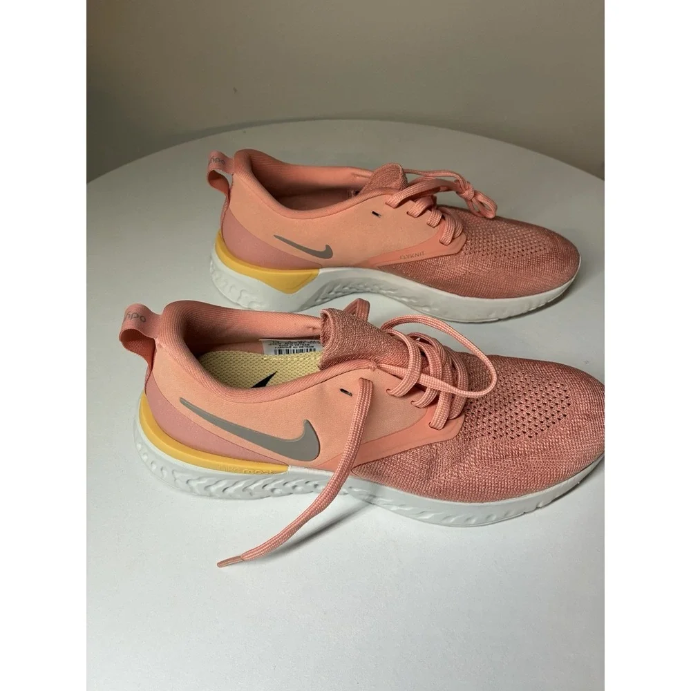 pink quartz Nike Odyssey React Flyknit 2 running shoes Size 7.5 Hiking Outdoors